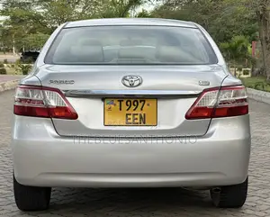 Toyota Premio 2010 Silver