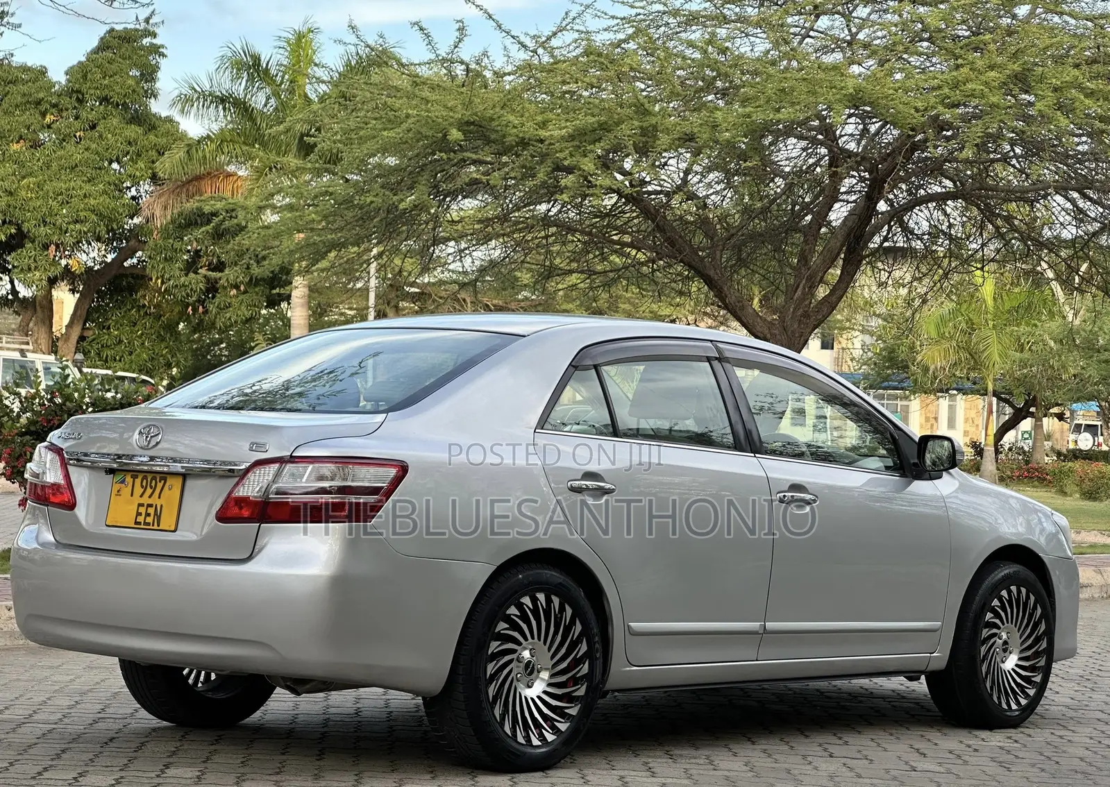 Toyota Premio 2010 Silver