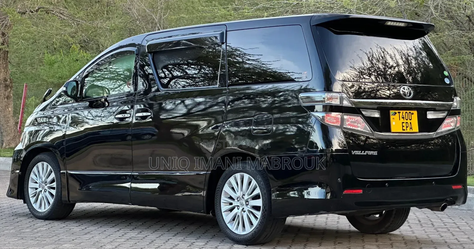 Toyota Vellfire 2013 Black