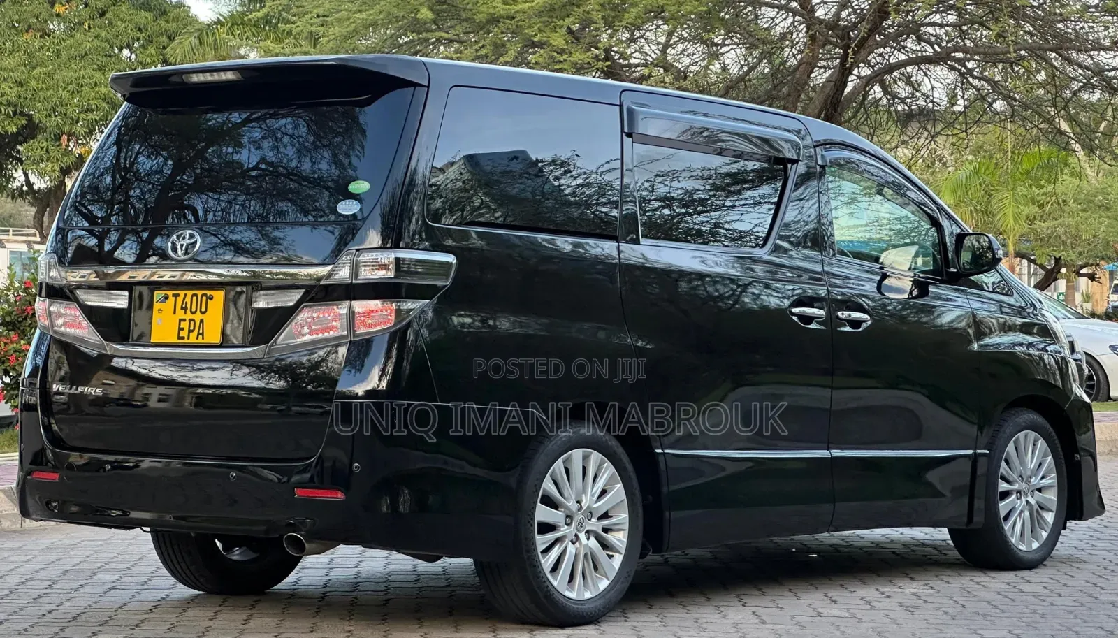 Toyota Vellfire 2013 Black