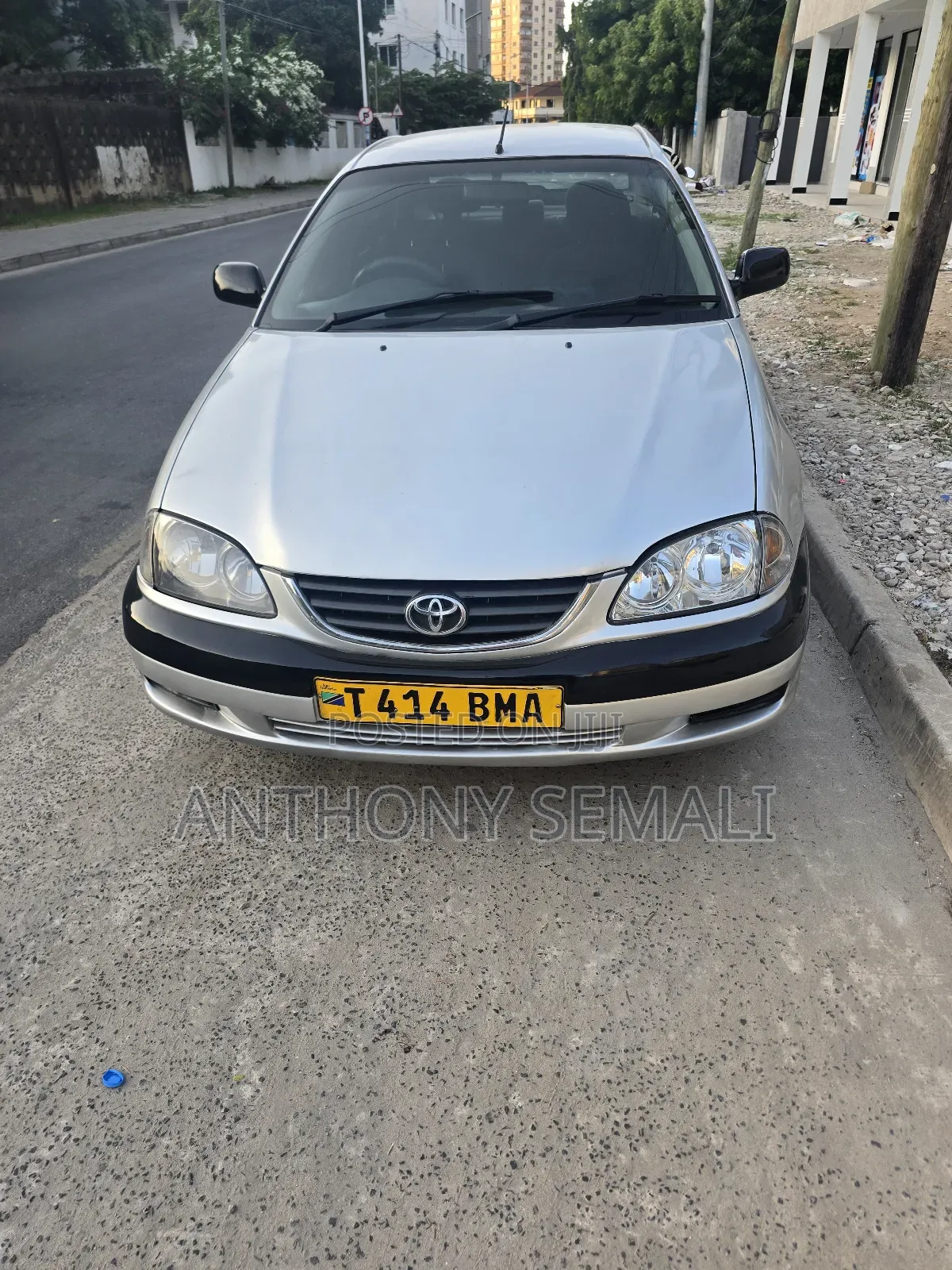 Toyota Avensis 1.8 1998 Gray