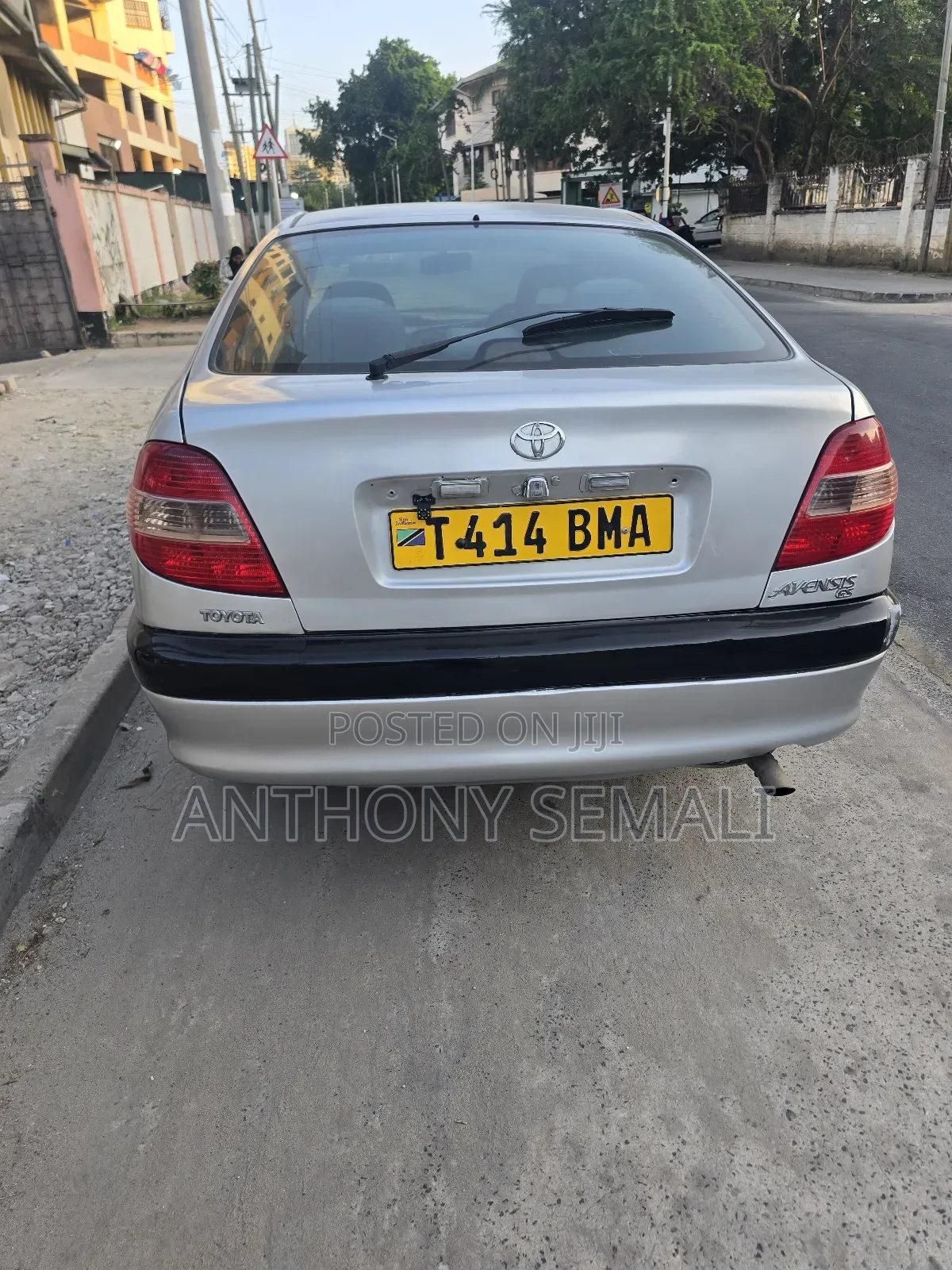 Toyota Avensis 1.8 1998 Gray