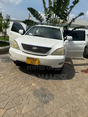 Toyota Harrier 2004 White