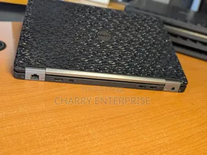Laptop Dell Latitude 14 E7470 8GB Intel Core i5 SSD 256GB
