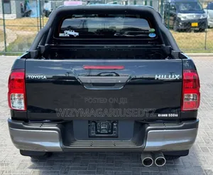 Toyota Hilux 2019 Matt Black