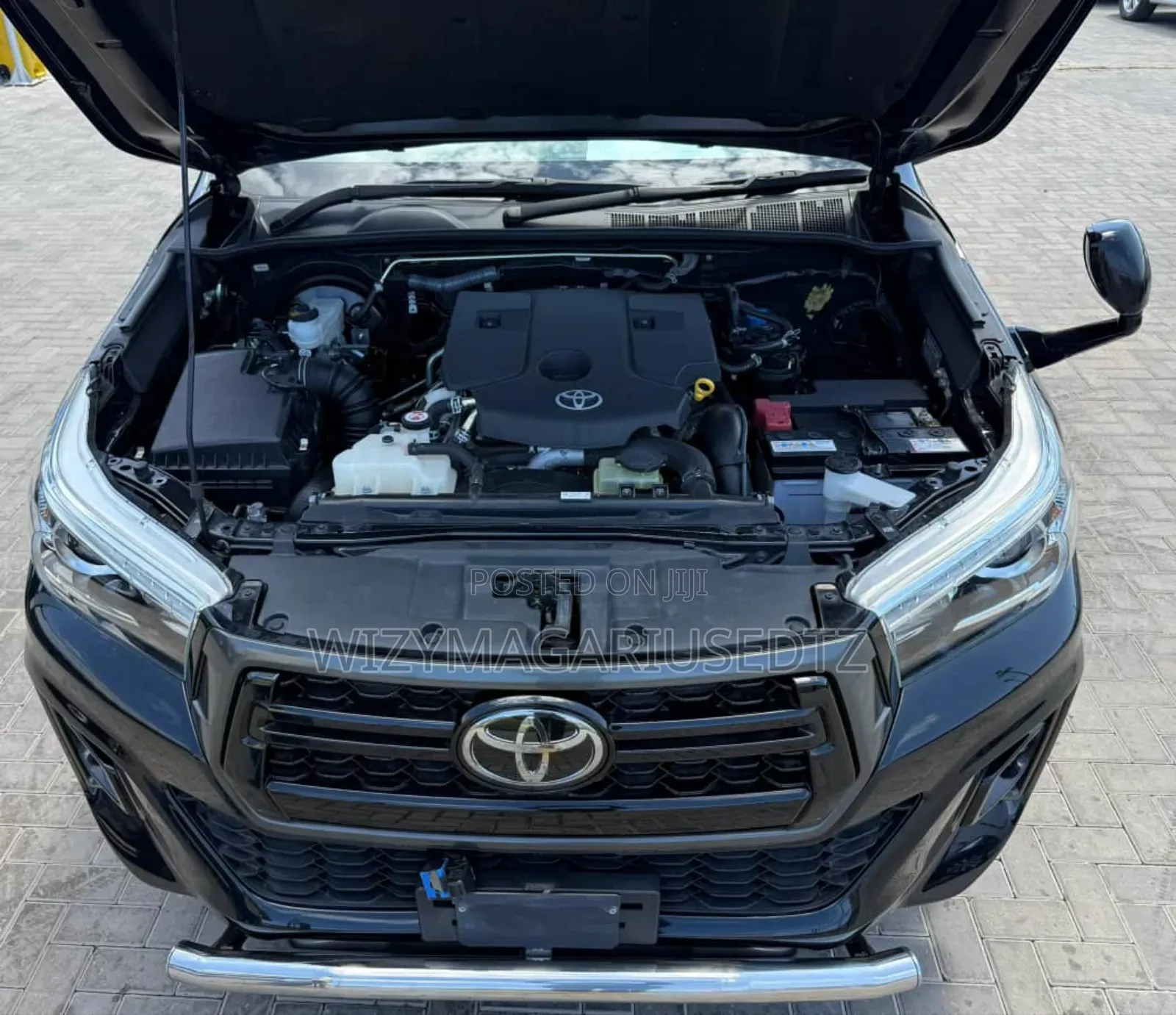 Toyota Hilux 2019 Matt Black