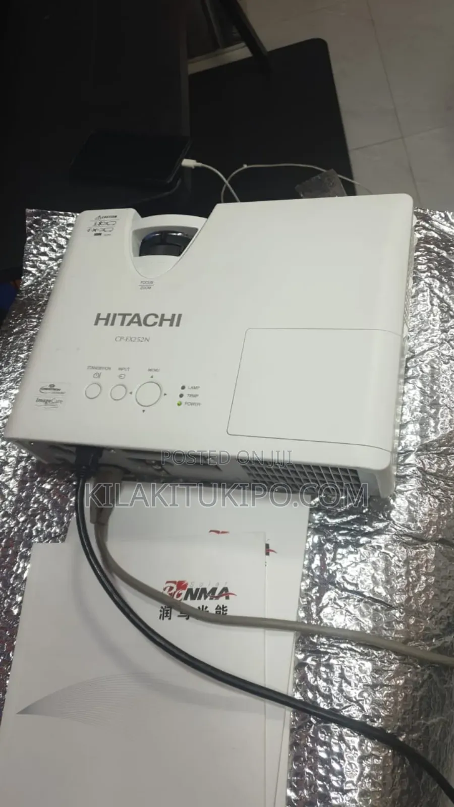 Hitachi Cp-Ex251n Projector in Clean Condition