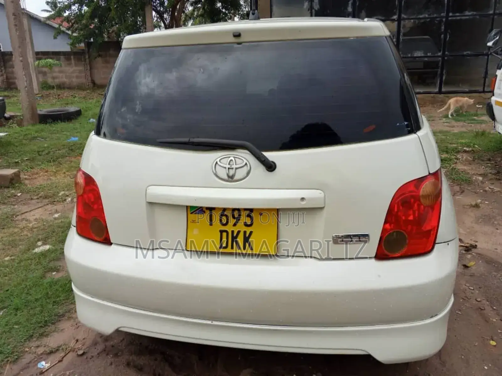 Toyota IST 2003 White