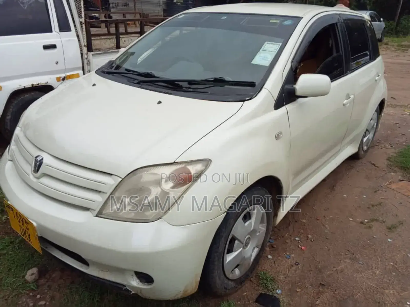 Toyota IST 2003 White