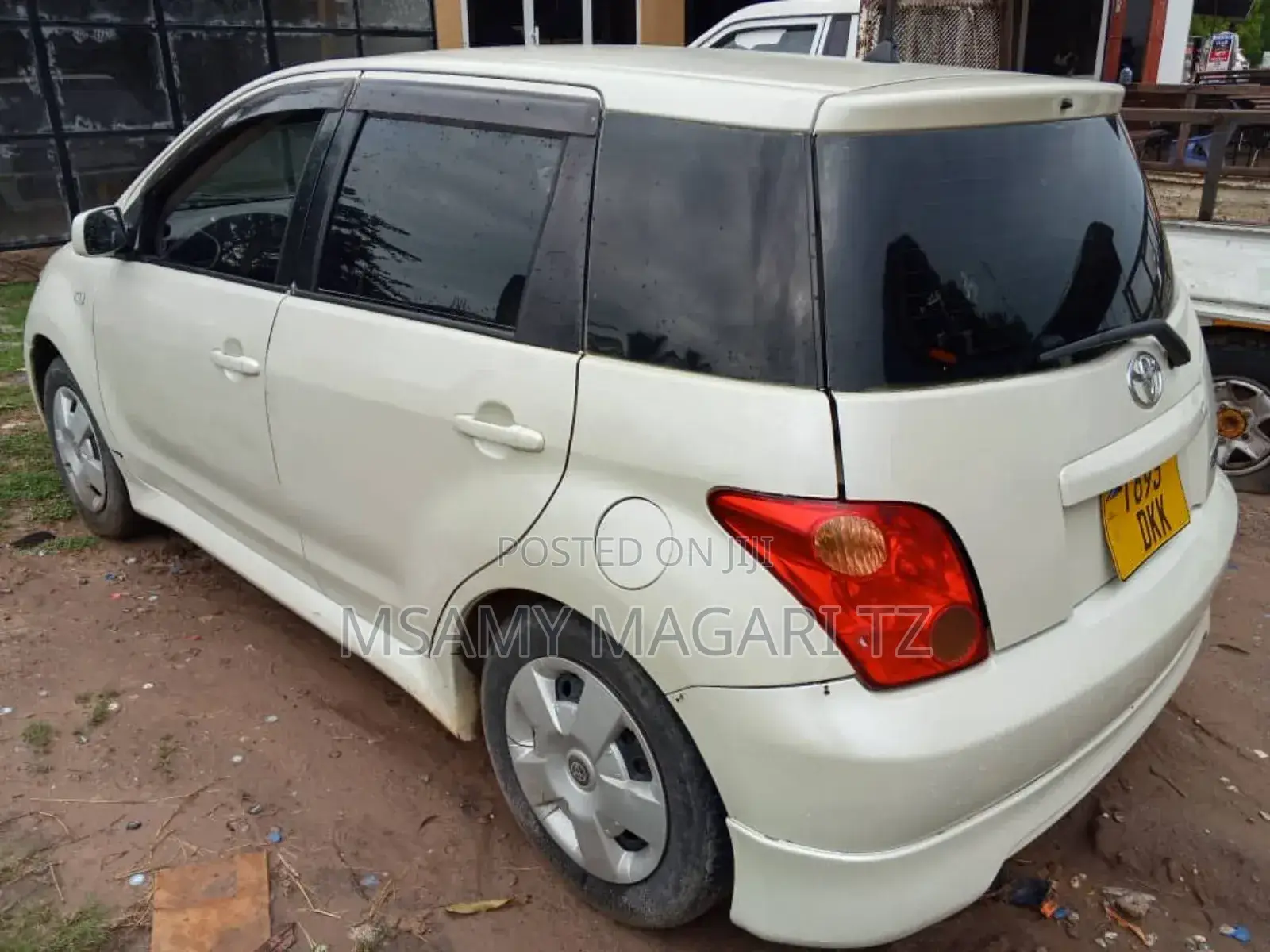 Toyota IST 2003 White