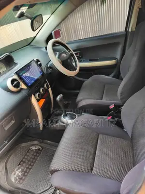 Toyota IST 2003 Silver