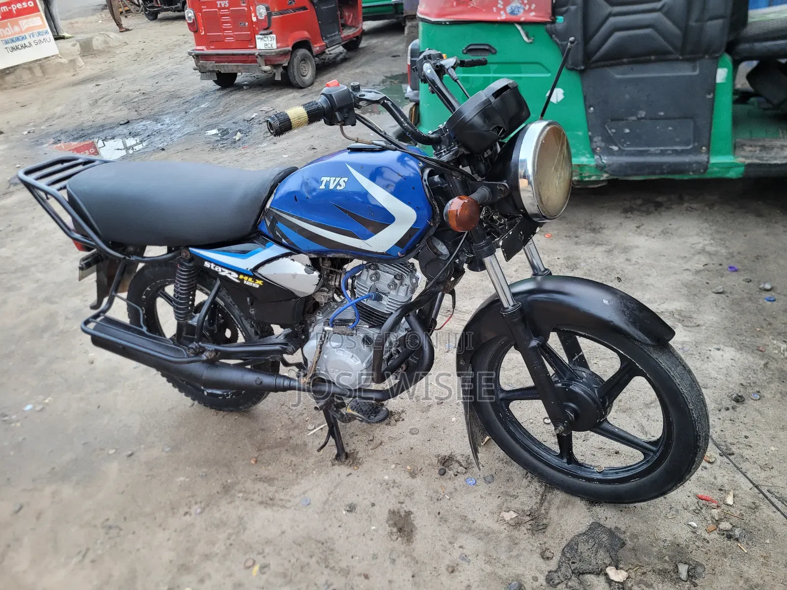 TVS HLX 125 2025 Blue