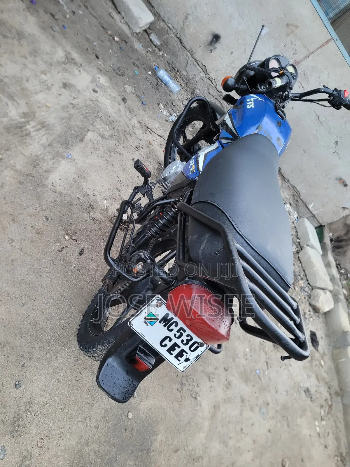 TVS HLX 125 2025 Blue