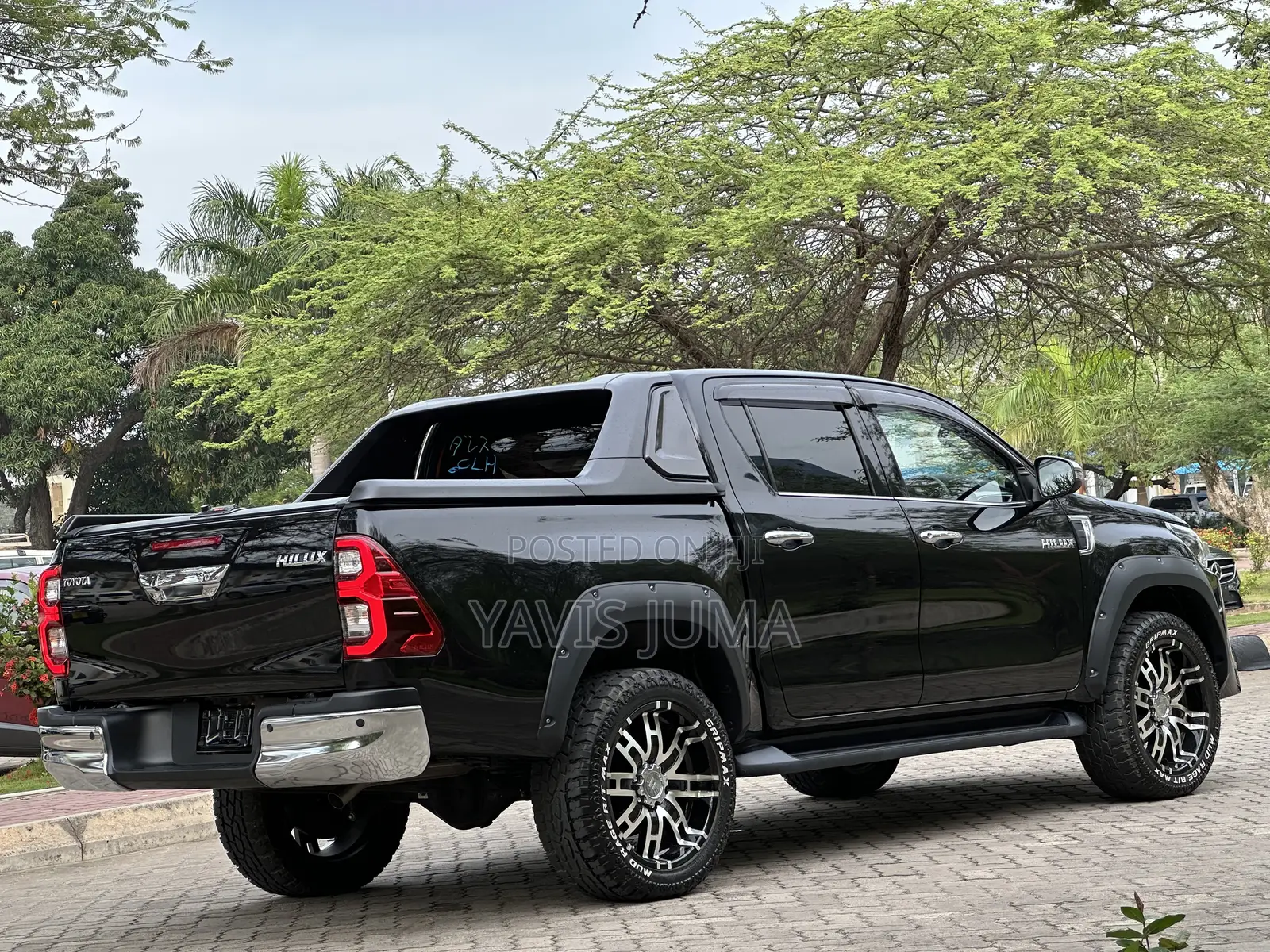 Toyota Hilux 2022 Black