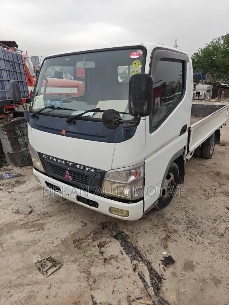Mitsubishi Canter 2006 White