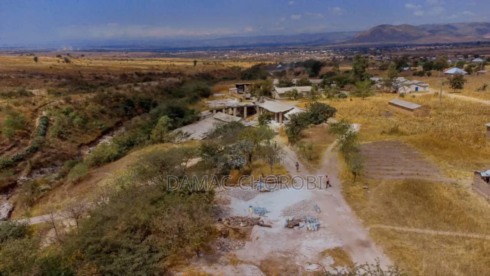 Kiwanda Kinauzwa Mbeya Kiwanda Cha Chokaa Ukubwa Acre 68