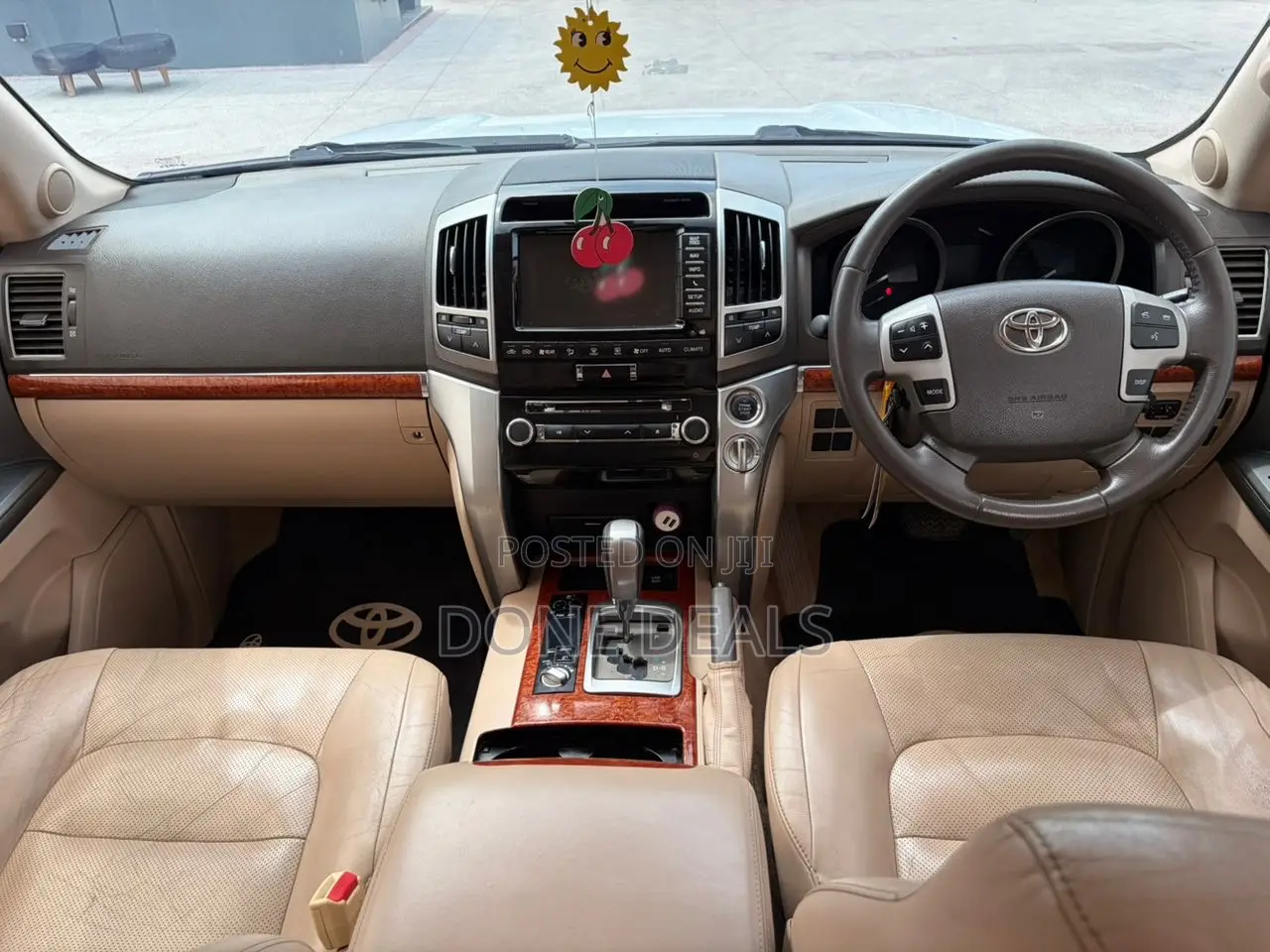 Toyota Land Cruiser 2015 White
