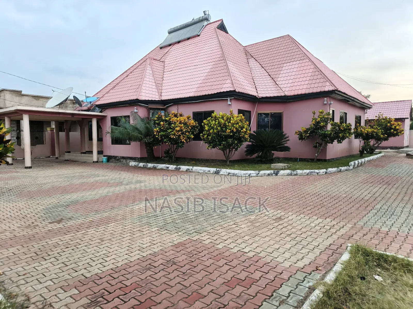 Lodge/Bar for Sale Mwanza Luchelele