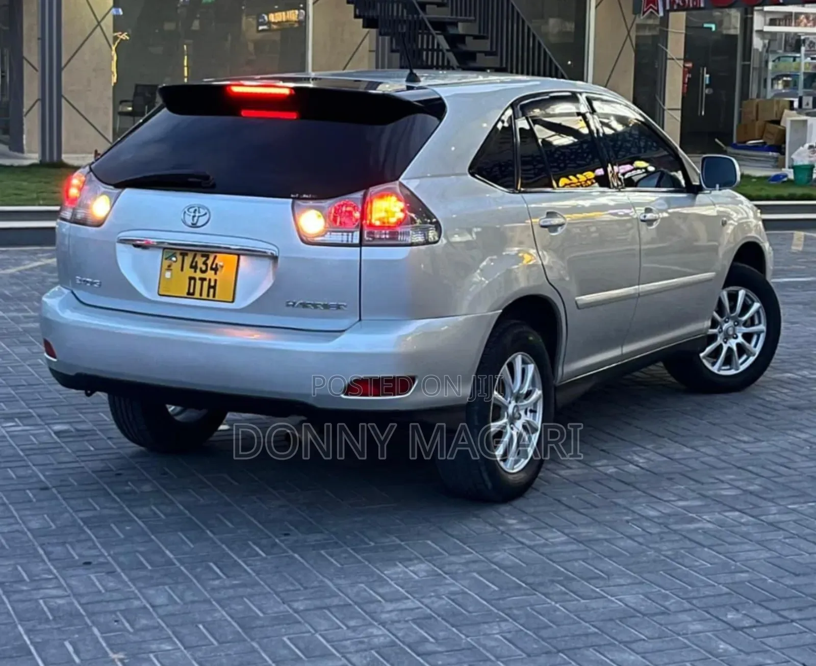 Toyota Harrier 2003 Silver
