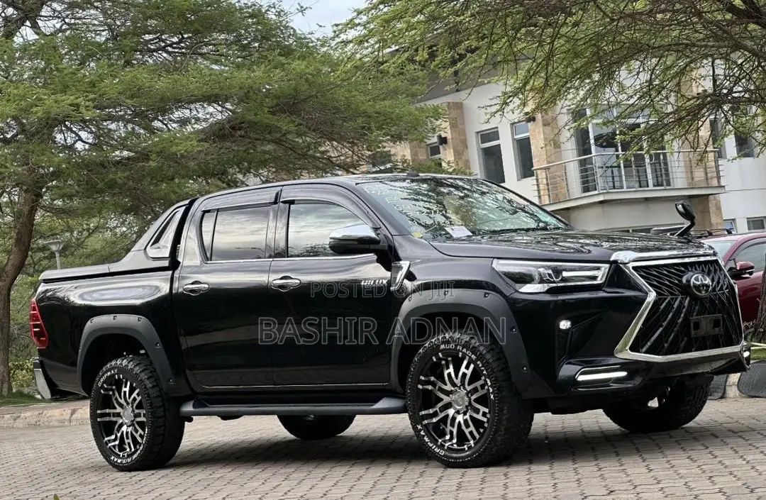 Toyota Hilux Revo Double Cab Deisel 2.4 RWD 2021 Matt Black