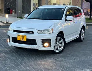 Mitsubishi Outlander ES 2010 White