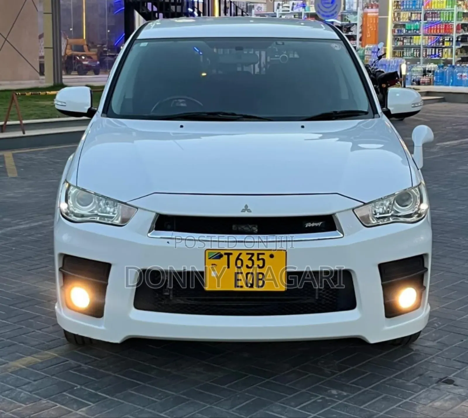 Mitsubishi Outlander ES 2010 White