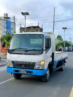 Key Specifications: • Engine: 4m42