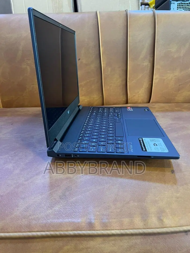 Laptop HP Victus 15 16GB AMD Ryzen 5 SSD 512GB