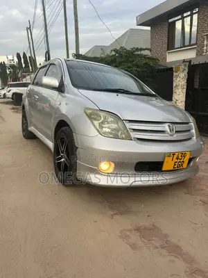 Toyota IST 2004 Pearl