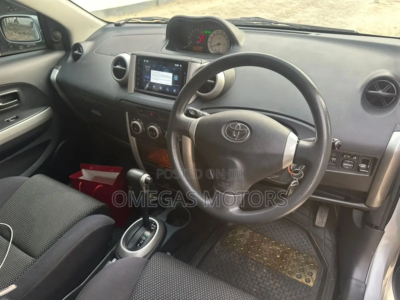 Toyota IST 2004 Pearl