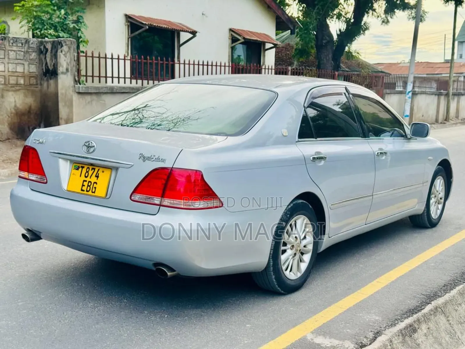 Toyota Crown 2006 Silver