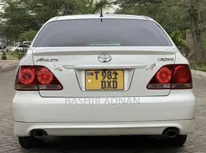 Toyota Crown 2006 White