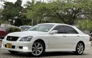 Toyota Crown 2006 White