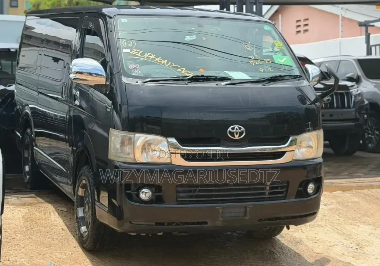 Toyota Quantum 2010 Black