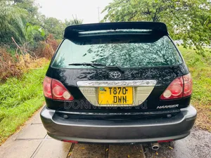 Toyota Harrier 2005 Black