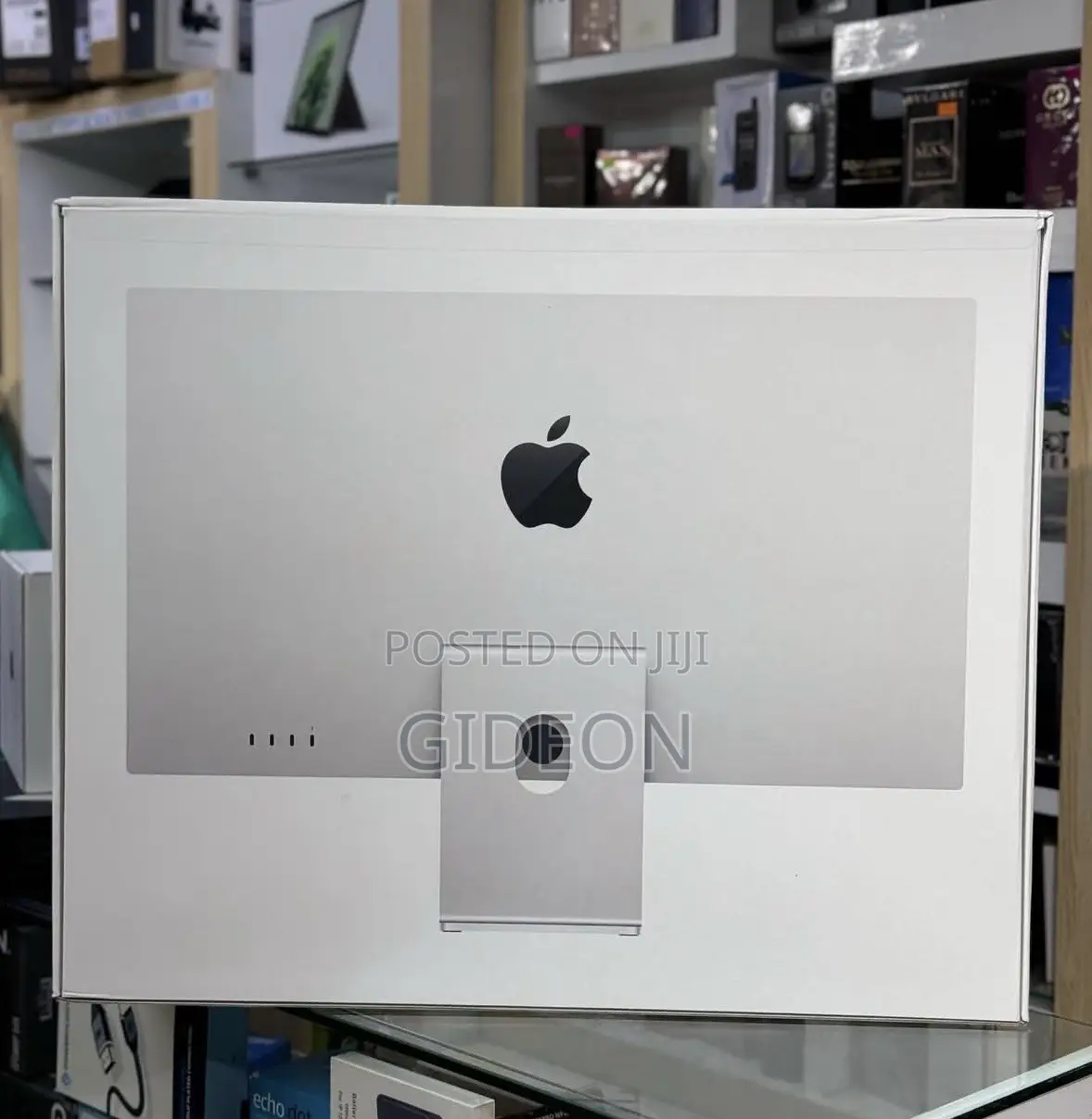 Apple Studio Display / Mac Studio Displays