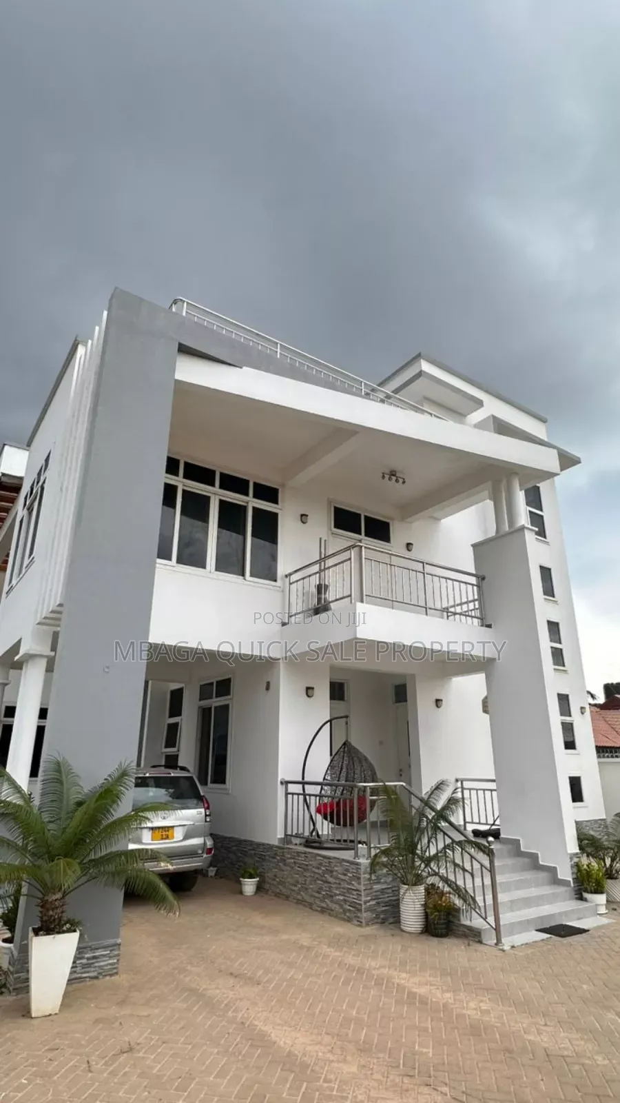 8bdrm House in Mbezi Beach for rent