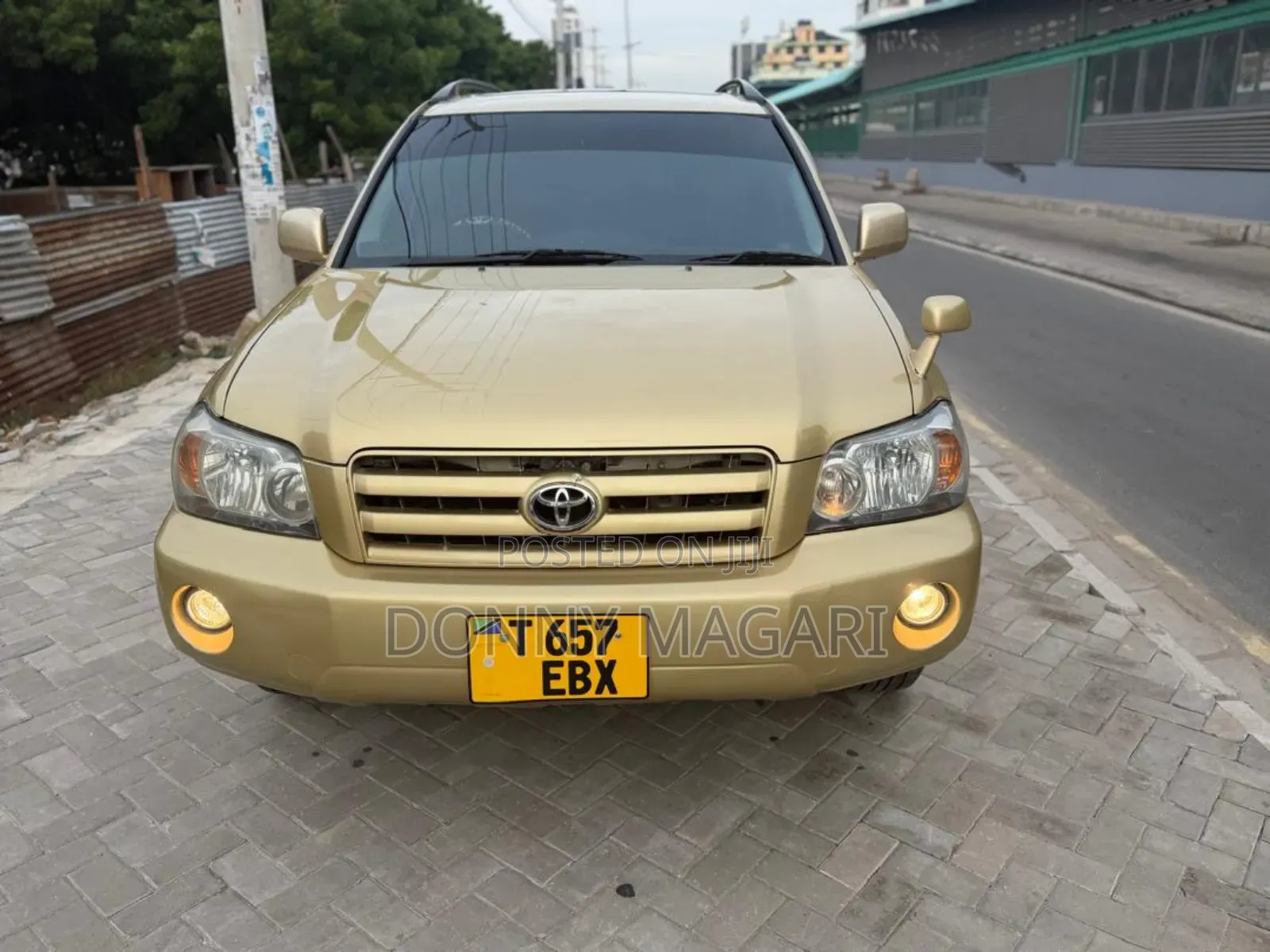 Toyota Kluger 2003 Gold