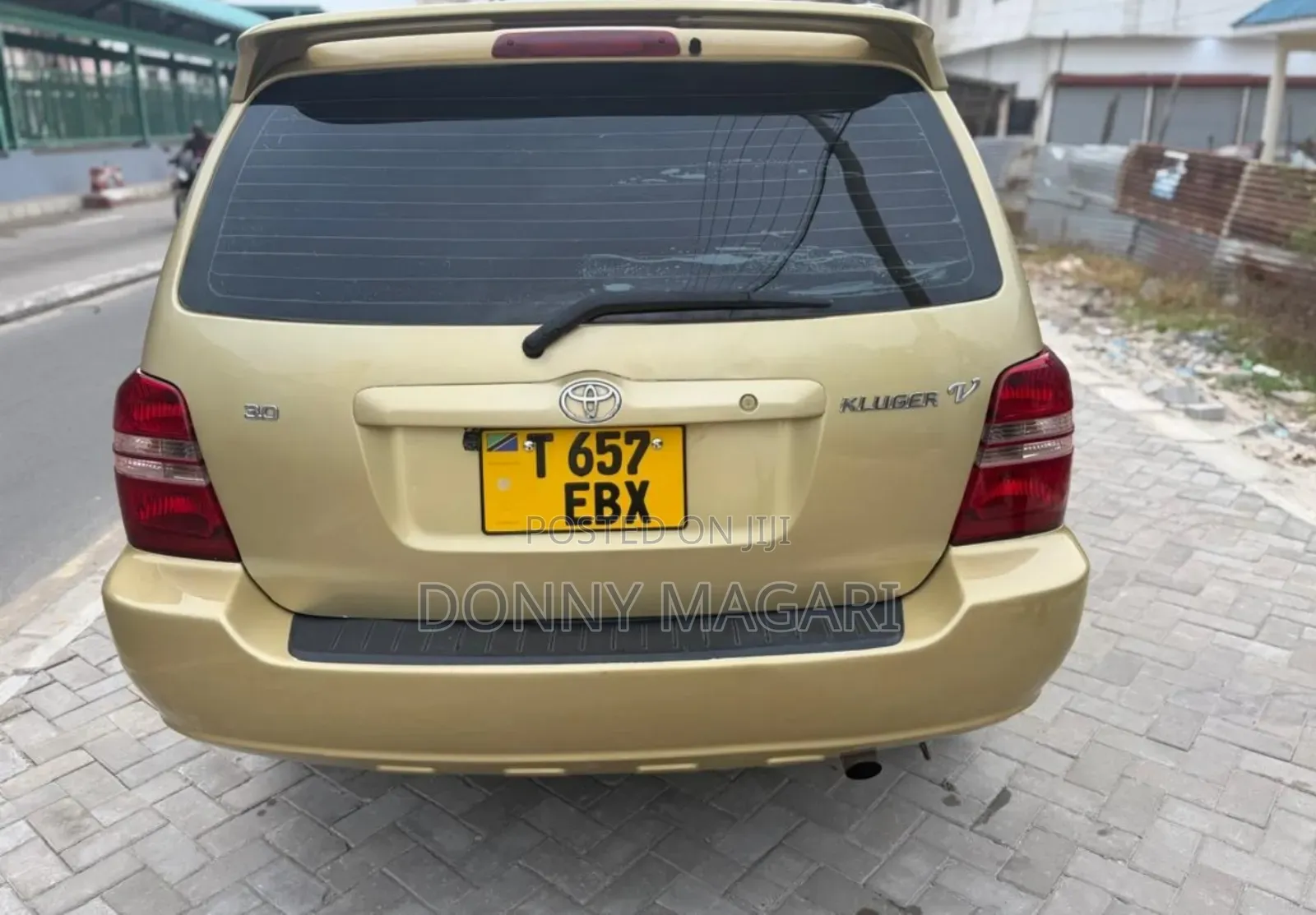 Toyota Kluger 2003 Gold