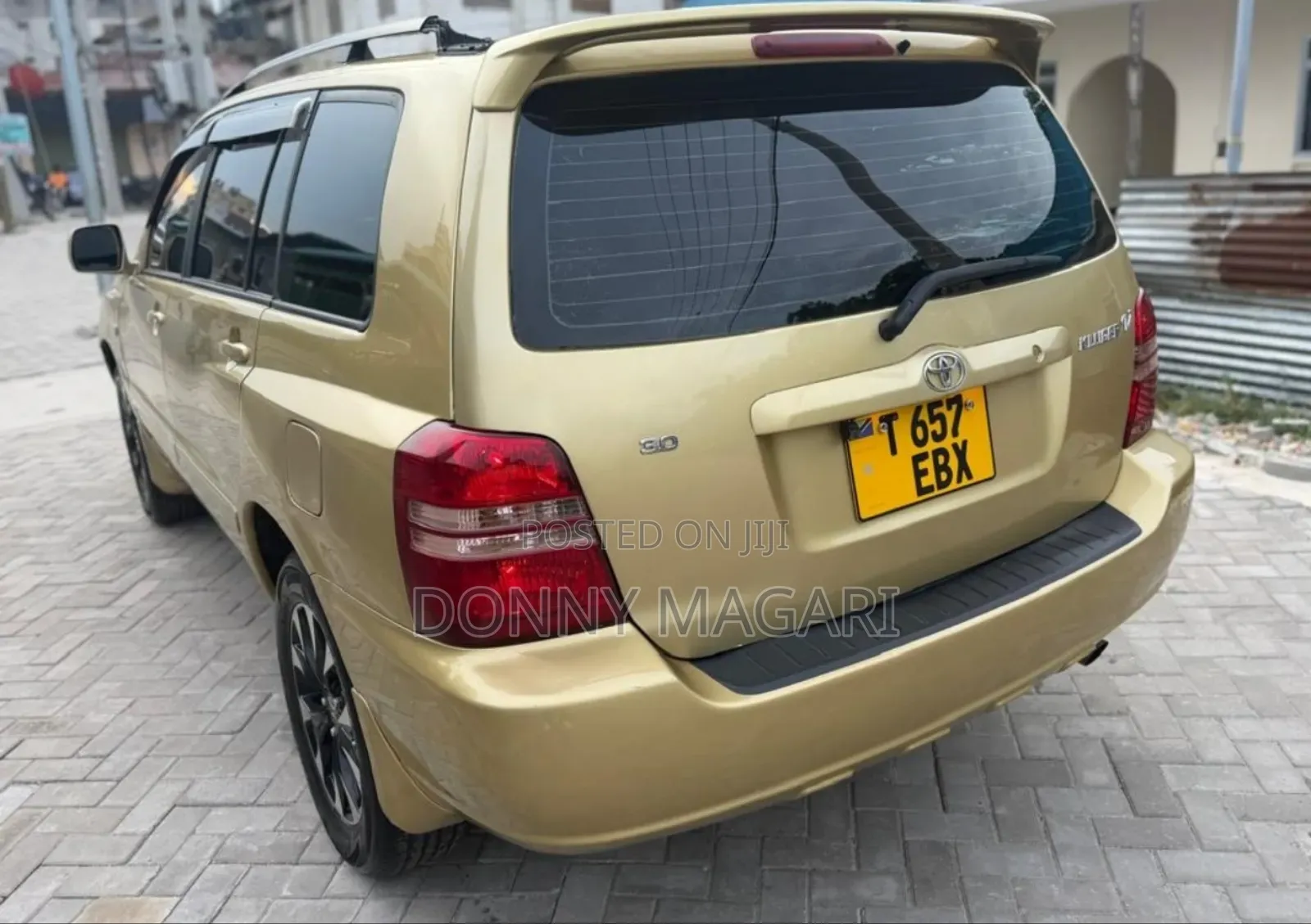 Toyota Kluger 2003 Gold