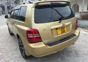 Toyota Kluger 2003 Gold