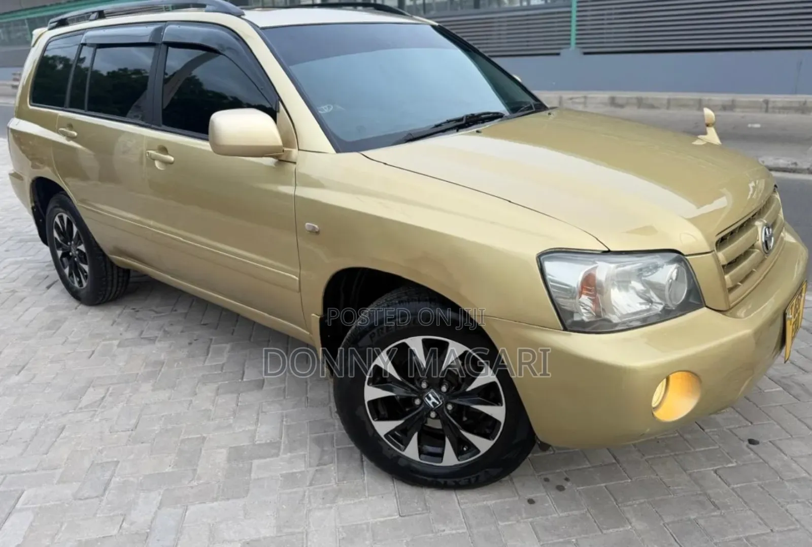 Toyota Kluger 2003 Gold