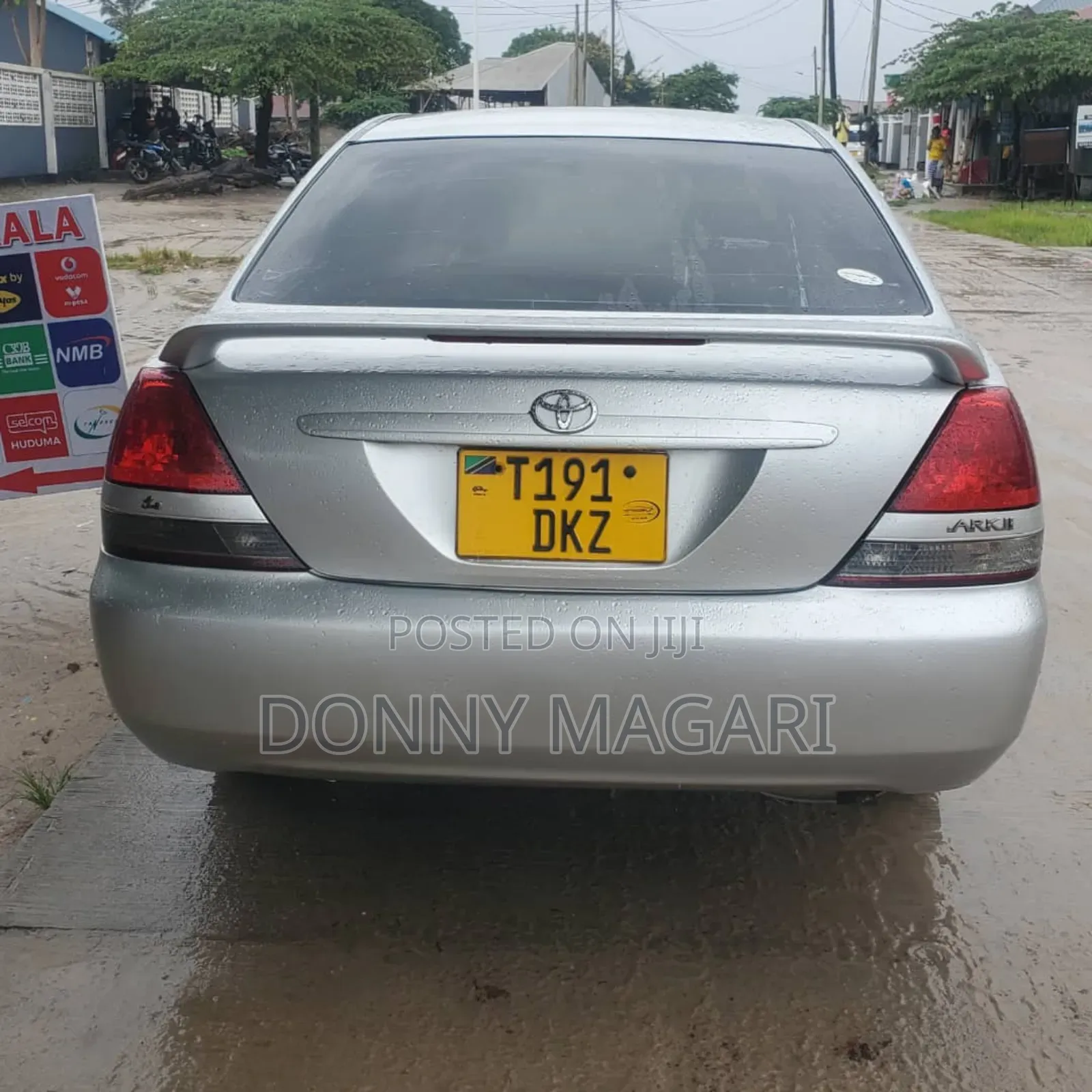 Toyota Mark II 2004 Silver