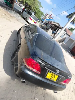 Toyota Crown 2006 Black