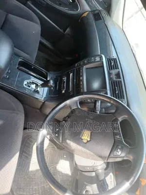 Toyota Crown 2006 Black