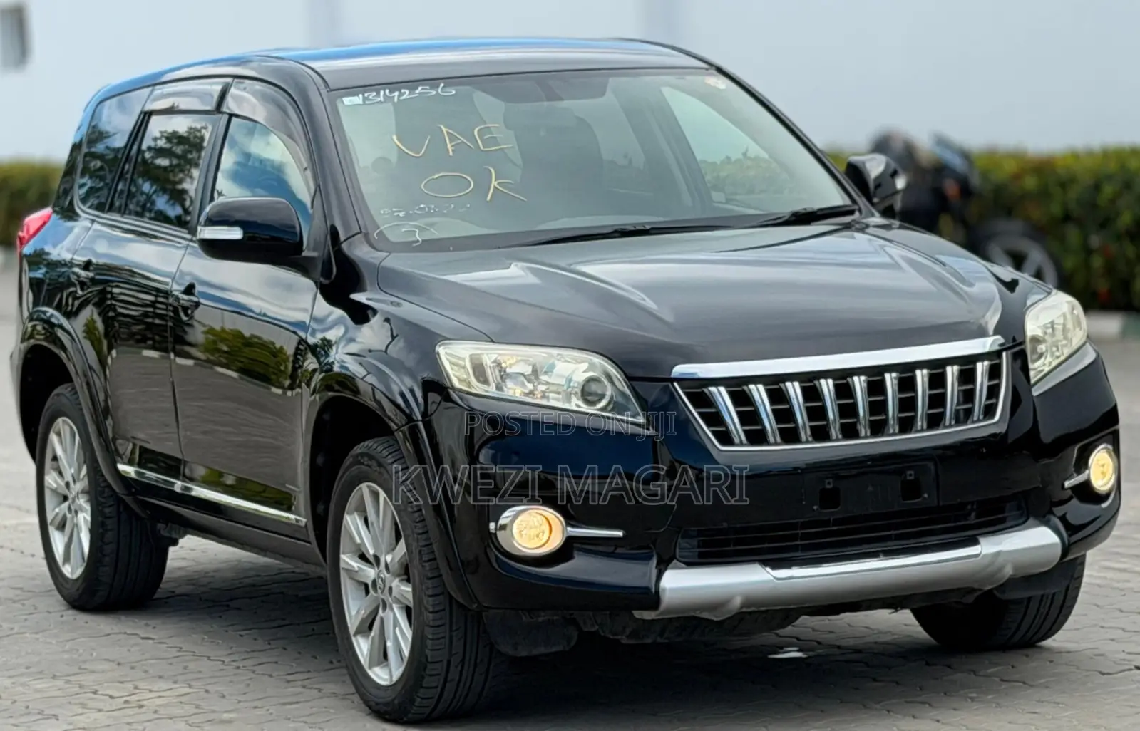 Toyota Vanguard 2012 Black