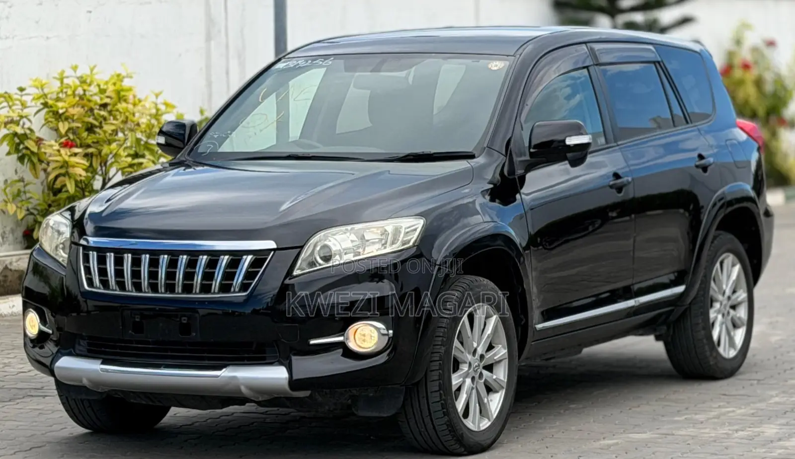 Toyota Vanguard 2012 Black