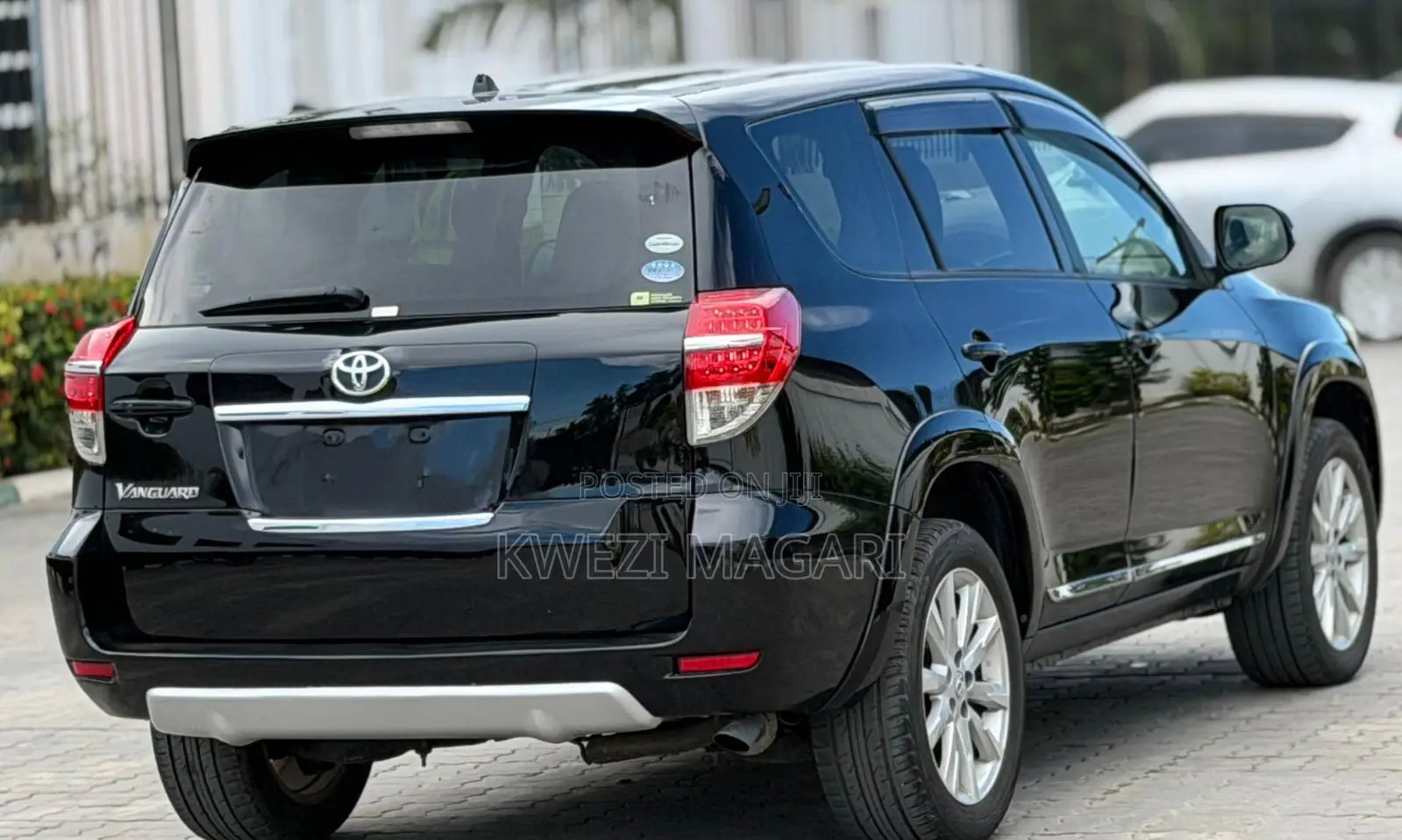 Toyota Vanguard 2012 Black