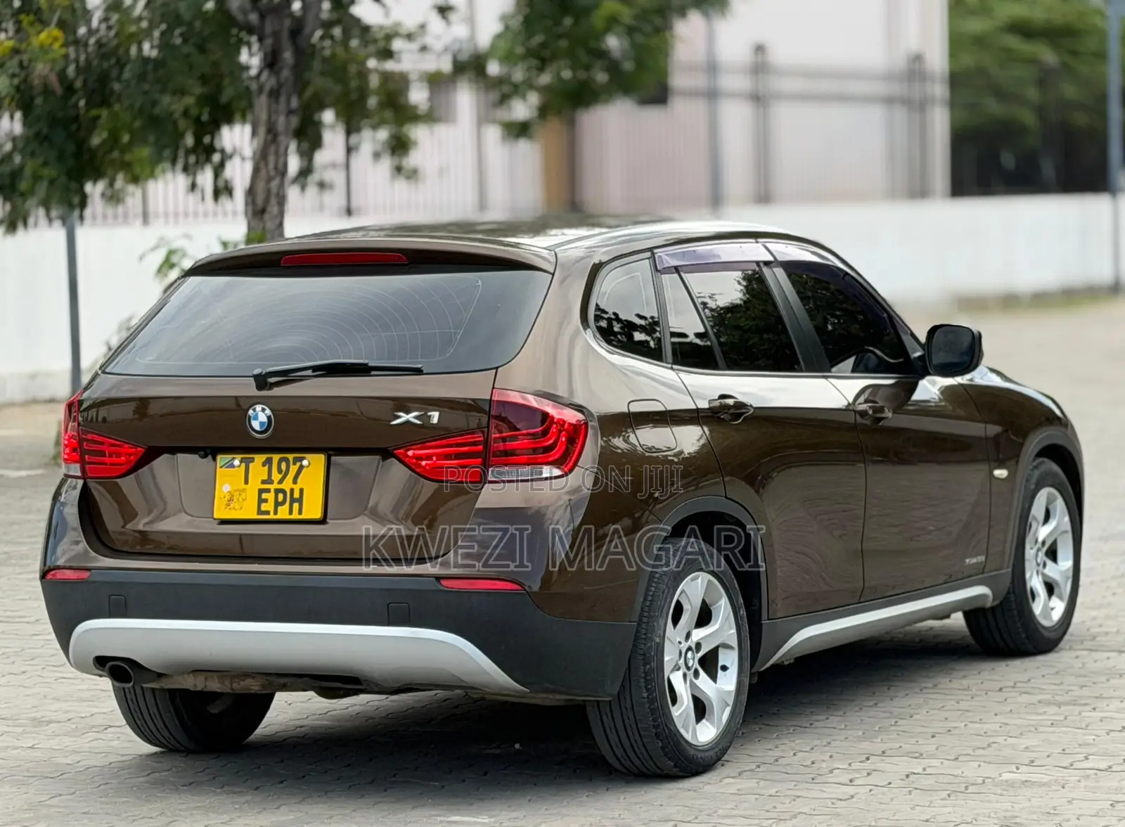 BMW X1 2011 Brown