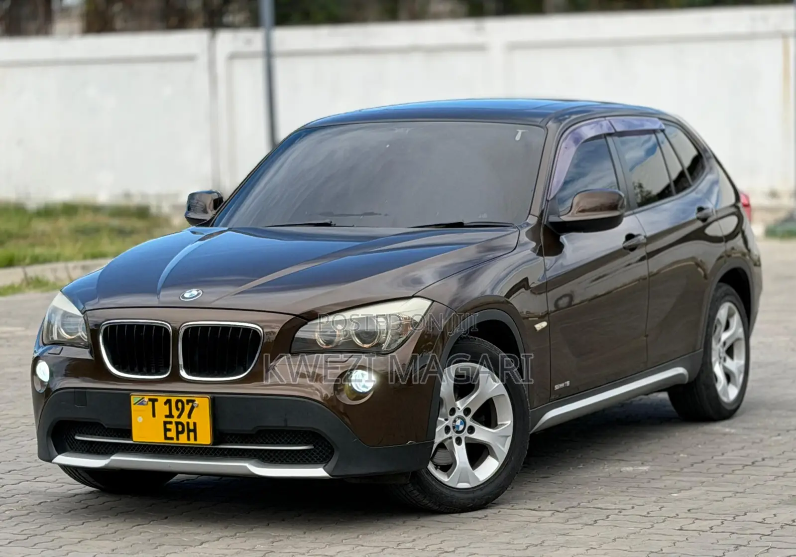 BMW X1 2011 Brown